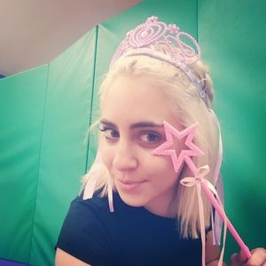 Meet your Posher, Jailenn